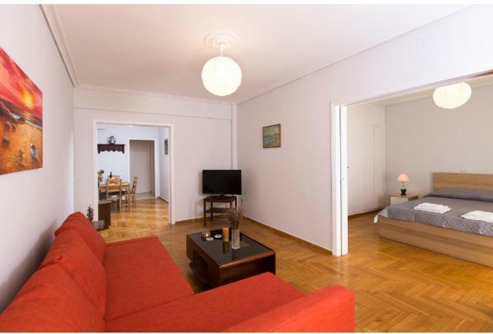 Christina's Flat * Atene